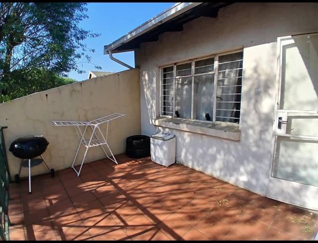2 BEDROOM APARTMENT FOR SALE IN DENLEE